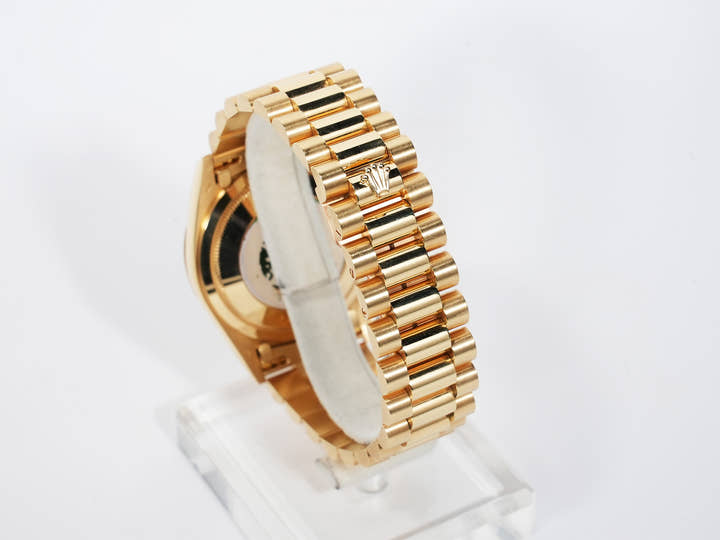 Rolex Day-Date 36 Ref. 18238NGE Yellow Gold White Mother-of-Pearl Dial Used 753z6vqg