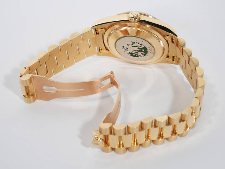 Rolex Day-Date 36 Ref. 18238NGE Yellow Gold White Mother-of-Pearl Dial Used 753z6vqg