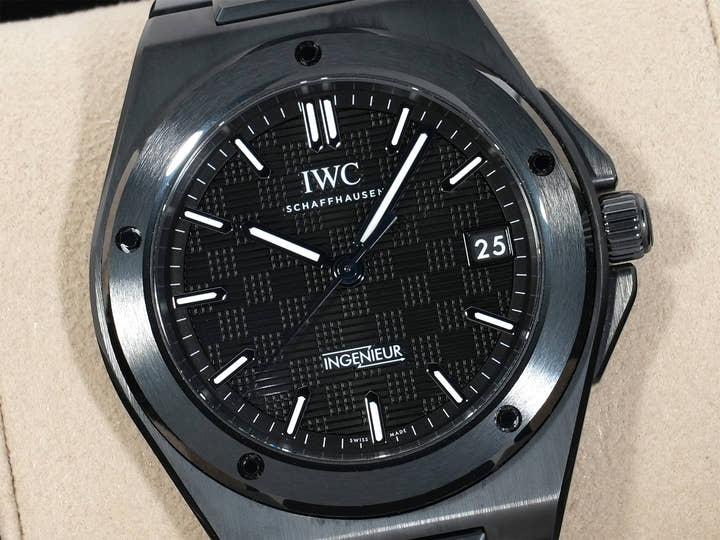 IWC インヂュニア オートマティック 42 Ref.IW338903 ブラックセラミック ブラック文字盤 未使用 tymfbrtn