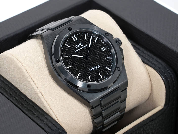 IWC インヂュニア オートマティック 42 Ref.IW338903 ブラックセラミック ブラック文字盤 未使用 tymfbrtn