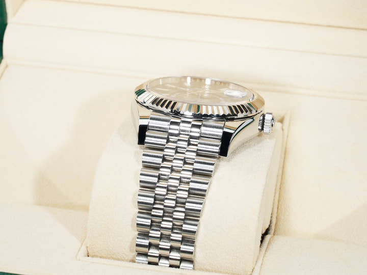 Rolex Sky-Dweller Ref. 326934 Stainless Steel/White Gold Blue Dial Jubilee Bracelet Excellent Condition iiw9hohd