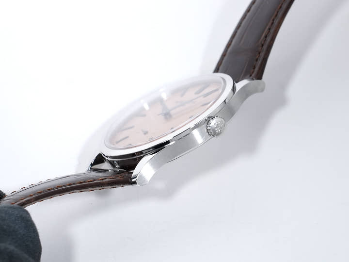 Patek Philippe Calatrava Ref. 6196P-001 Platinum, Rose Gold Gilded Opaline Dial, Beautiful Pre-owned Condition, kng24ru9