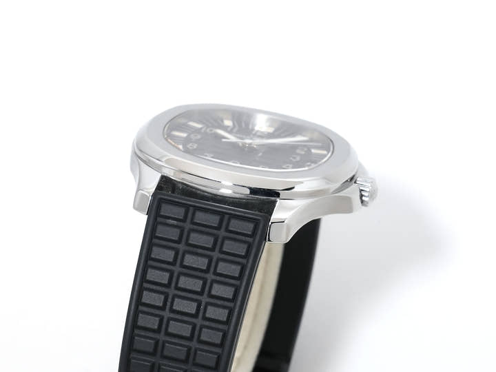 Patek Philippe Aquanaut Large Ref.5065A-001 Stainless Steel Black Dial Pre-owned 5reybj8g