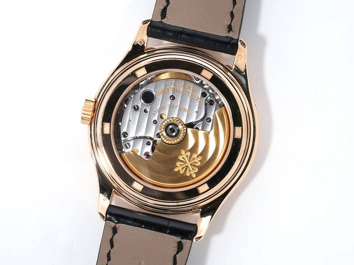 Patek Philippe Annual Calendar Ref. 5035R-001 Rose Gold Silver Dial, Pre-owned in Excellent Condition j6suki2b