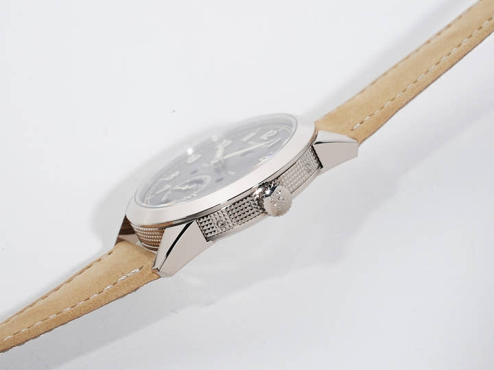 Patek Philippe Annual Calendar Travel Time Ref. 5326G-001 White Gold, Textured Anthracite Dial, Excellent Condition dfdjojsz