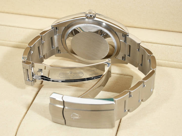 ロレックス オイスターパーペチュアル36 Ref.126000 ステンレススチール ベージュ文字盤 未使用 7hkib9xx