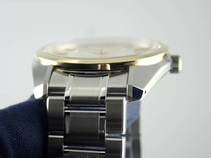 グランドセイコー 9Fクォーツ Ref.SBGV238 シャンパン文字盤 中古 9f-quartz