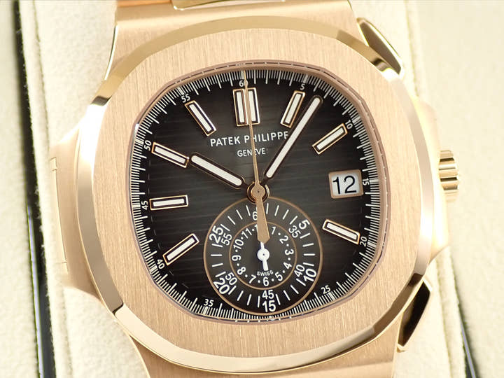 パテックフィリップ ノーチラス クロノグラフ Ref.5980/1R-001 ローズゴールド ブラックグラデーション文字盤