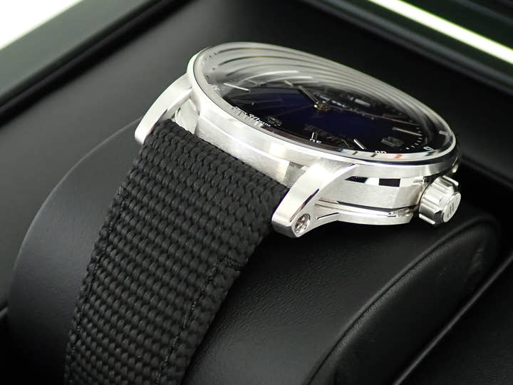 オーデマピゲ CODE 11.59 バイ オーデマ ピゲ Ref.15210BC.OO.A002KB.01 ホワイトゴールド スモークブルーラッカー文字盤