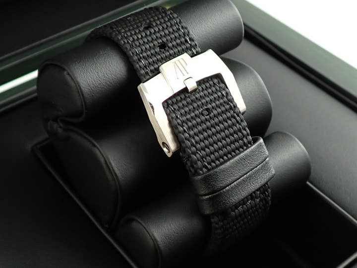 オーデマピゲ CODE 11.59 バイ オーデマ ピゲ Ref.15210BC.OO.A002KB.01 ホワイトゴールド スモークブルーラッカー文字盤