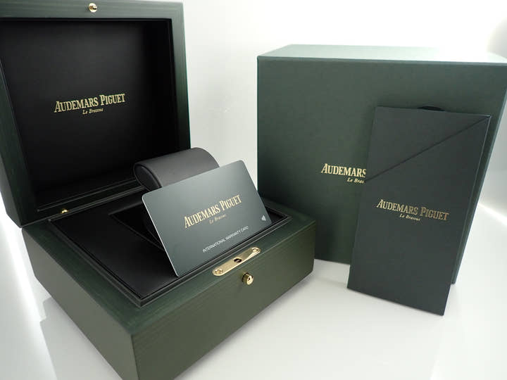 オーデマピゲ CODE 11.59 バイ オーデマ ピゲ Ref.15210BC.OO.A002KB.01 ホワイトゴールド スモークブルーラッカー文字盤