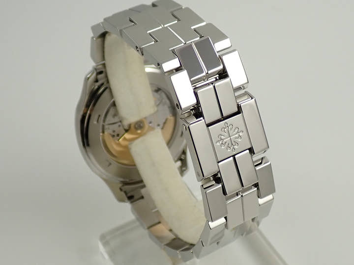 パテックフィリップ アクアノート Ref.5065/1A-010 ステンレススチール ブラック文字盤