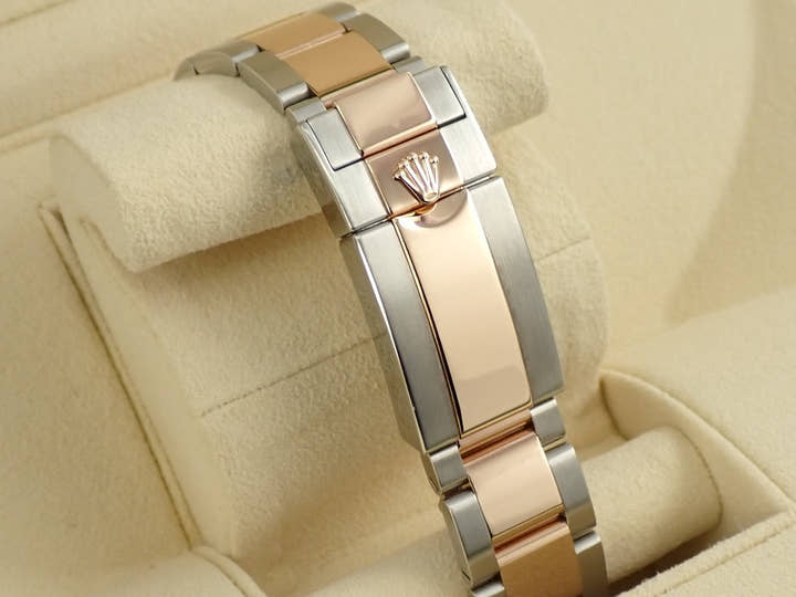 ロレックス ヨットマスターII Ref.116681 ステンレススチール/エバーローズゴールド ホワイト文字盤