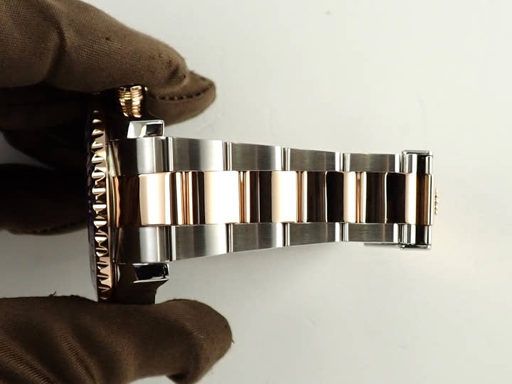 ロレックス ヨットマスターII Ref.116681 ステンレススチール/エバーローズゴールド ホワイト文字盤