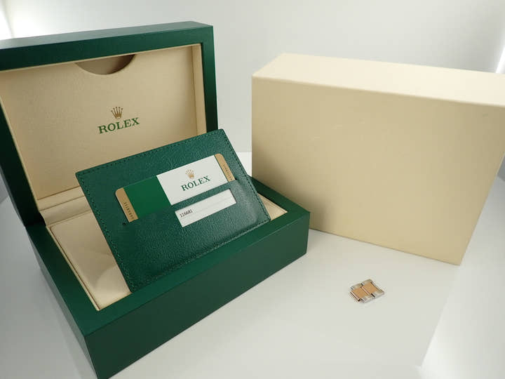 ロレックス ヨットマスターII Ref.116681 ステンレススチール/エバーローズゴールド ホワイト文字盤