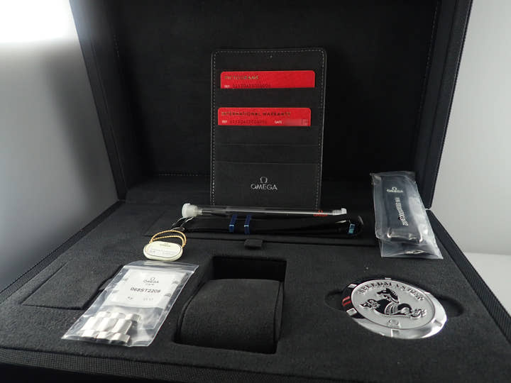 オメガ スピードマスター ムーンウォッチ プロフェッショナル Ref.311.30.42.30.01.006 ブラック文字盤 中古 5K656851