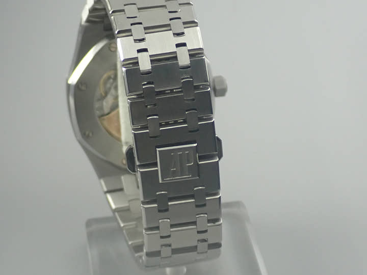 オーデマピゲ ロイヤルオーク Ref.15300ST.OO.1220ST.01 シルバー文字盤 中古 royal-oak-228