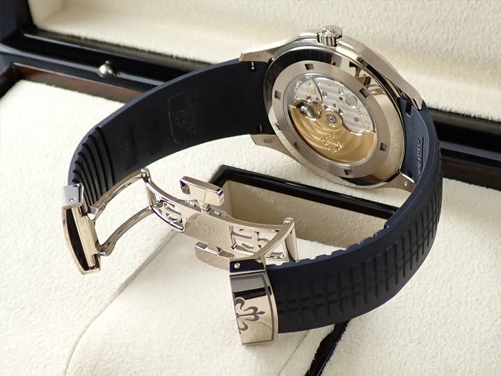 パテックフィリップ アクアノート Ref.5168G-001 ホワイトゴールド ミッドナイトブルー文字盤