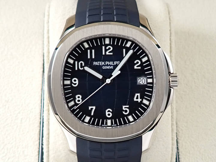 パテックフィリップ アクアノート Ref.5168G-001 ホワイトゴールド ミッドナイトブルー文字盤