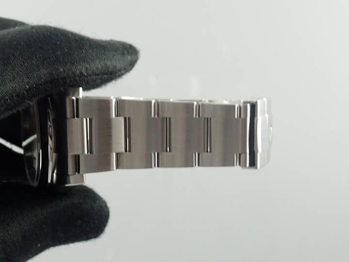 ロレックス オイスターパーペチュアル34 Ref.114200 ステンレススチール シルバー文字盤