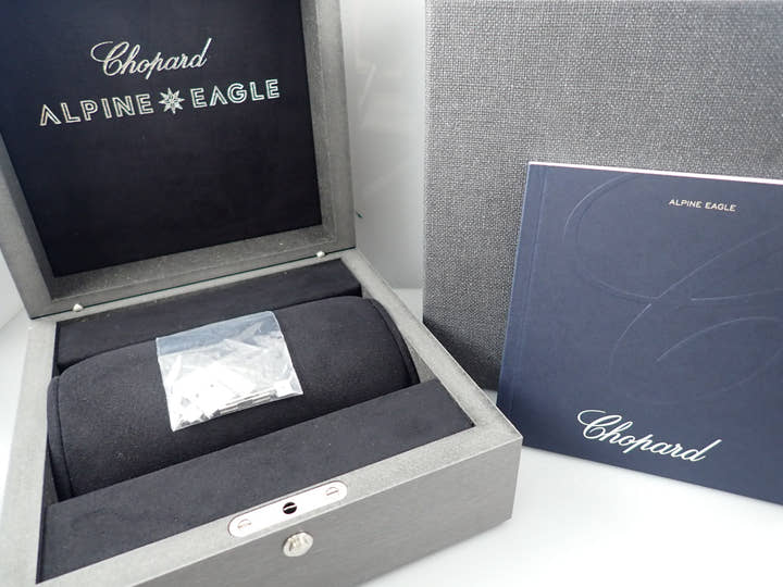 ショパール アルパインイーグル Ref.298600-3002 グレー文字盤 美品 alpine-eagle-6
