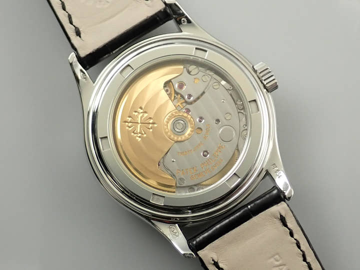 パテックフィリップ アニュアルカレンダー Ref.5035P-024 プラチナ シルバー文字盤