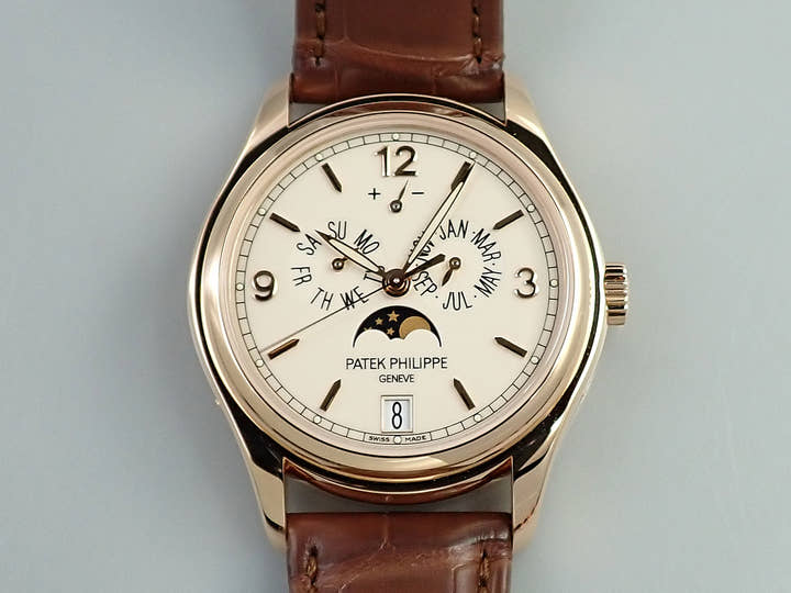 パテックフィリップ アニュアルカレンダー ムーンフェイズ Ref.5146R-001 ローズゴールド アイボリー文字盤