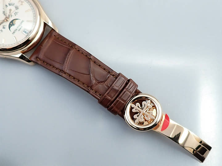 パテックフィリップ アニュアルカレンダー ムーンフェイズ Ref.5146R-001 ローズゴールド アイボリー文字盤