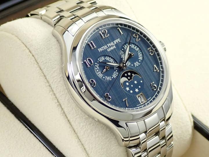 パテックフィリップ アニュアルカレンダー ムーンフェイズ Ref.4947/1A-001 ステンレススチール ブルー文字盤