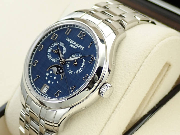 パテックフィリップ アニュアルカレンダー ムーンフェイズ Ref.4947/1A-001 ステンレススチール ブルー文字盤