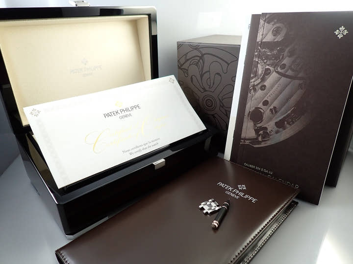 パテックフィリップ アニュアルカレンダー ムーンフェイズ Ref.4947/1A-001 ステンレススチール ブルー文字盤