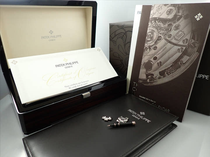 パテックフィリップ アニュアルカレンダー ムーンフェイズ Ref.4947/1A-001 ステンレススチール ブルー文字盤