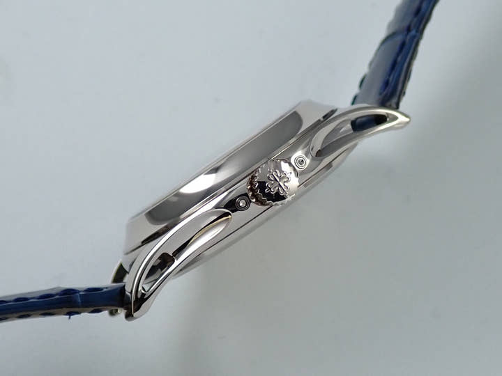 Patek Philippe Annual Calendar Ref. 5205G-013 White Gold Blue-Black Gradated Dial