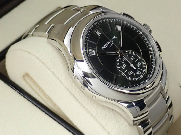 パテックフィリップ アニュアルカレンダー クロノグラフ Ref.5905/1A-001 ステンレススチール オリーブグリーン ソレイユ文字盤