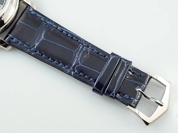 パテックフィリップ アニュアルカレンダー Ref.5205G-013 ホワイトゴールド ブルーブラックグラデーション文字盤