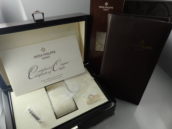 Patek Philippe Annual Calendar Moon Phase <Warranty, Box, etc.>