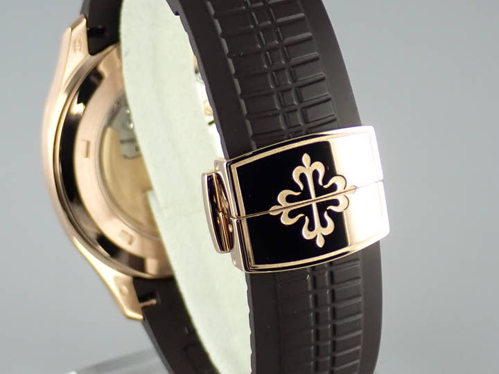 Patek Philippe Aquanaut Ref. 5167R-001 Chocolate Brown Dial Pre-owned aqua-note-9