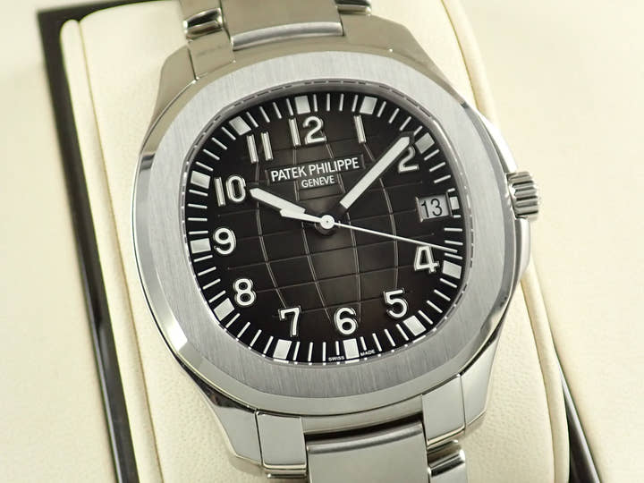 Patek Philippe Aquanaut Extra Large Ref. 5167/1A-001 Stainless Steel Black Dial