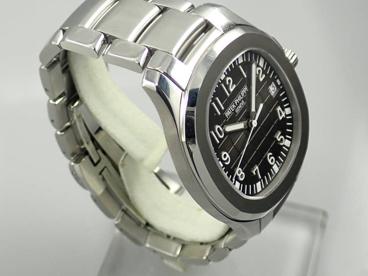 Patek Philippe Aquanaut Extra Large Ref. 5167/1A-001 Stainless Steel Black Dial