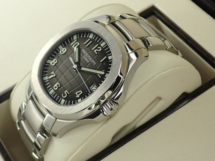 パテックフィリップ アクアノート エクストララージ Ref.5167/1A-001 ステンレススチール ブラック文字盤