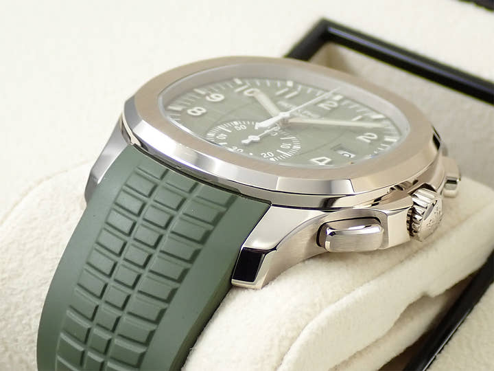 パテックフィリップ アクアノート Ref.5968G-010 ホワイトゴールド カーキグリーン文字盤