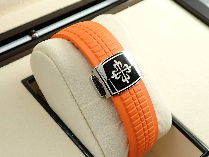 パテックフィリップ アクアノート クロノグラフ Ref.5968A-001 ステンレススチール ブラック文字盤