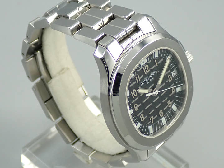パテックフィリップ アクアノート ラージ Ref.5065A-001 ステンレススチール ブラック文字盤