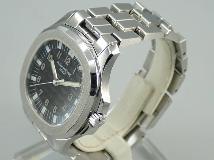 パテックフィリップ アクアノート ラージ Ref.5065A-001 ステンレススチール ブラック文字盤
