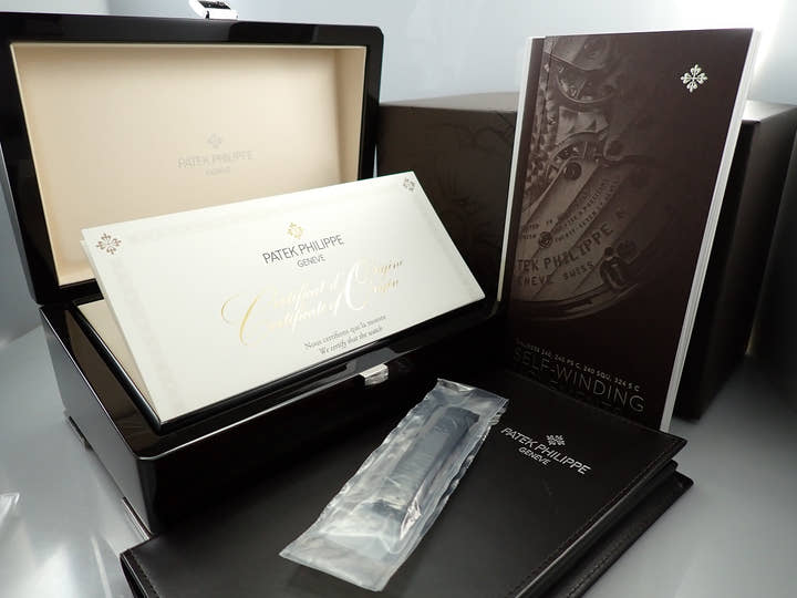 パテックフィリップ アクアノート Ref.5168G-001 ホワイトゴールド ミッドナイトブルー文字盤