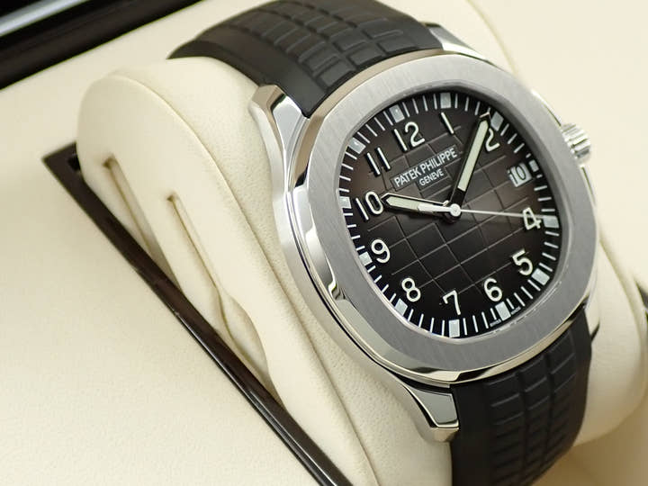 パテックフィリップ アクアノート Ref.5167A-001 ステンレススチール ブラック文字盤