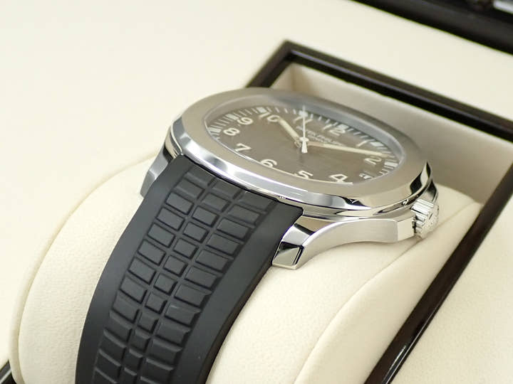 パテックフィリップ アクアノート Ref.5167A-001 ステンレススチール ブラック文字盤