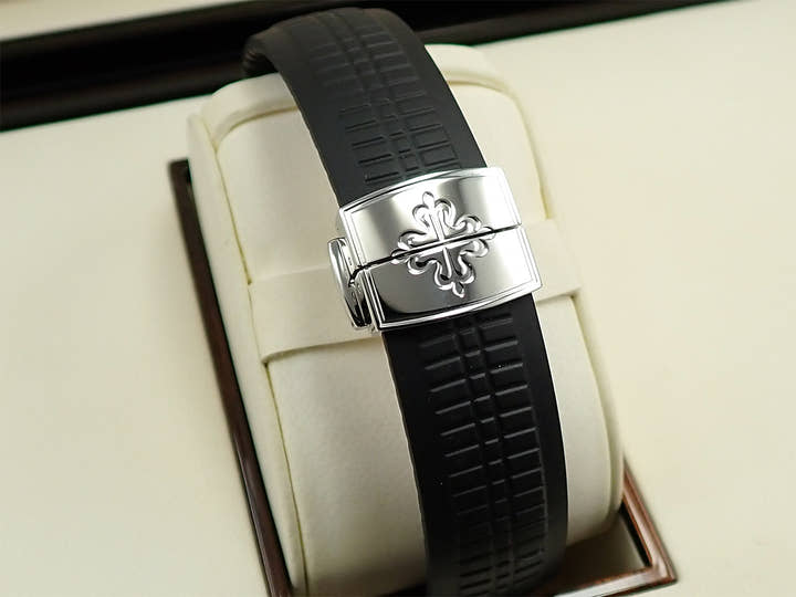 パテックフィリップ アクアノート Ref.5167A-001 ステンレススチール ブラック文字盤