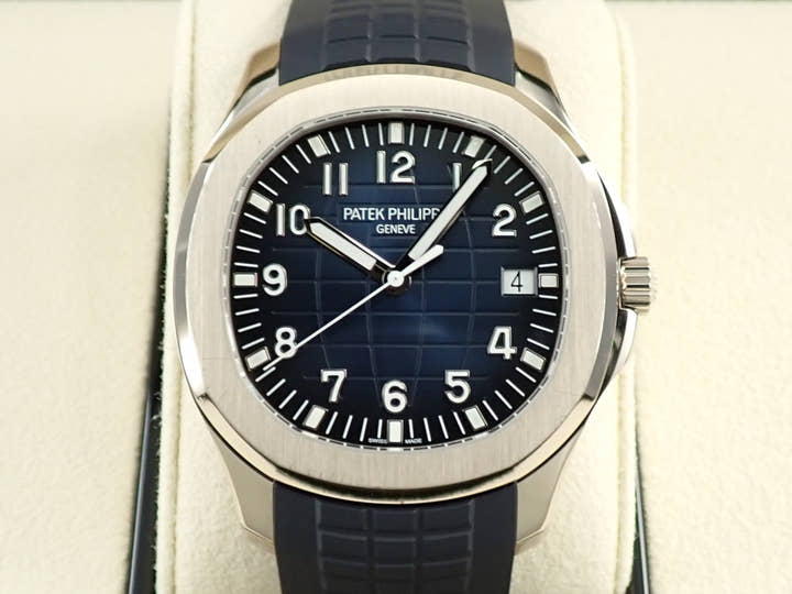 パテックフィリップ アクアノート Ref.5168G-001 ホワイトゴールド ミッドナイトブルー文字盤