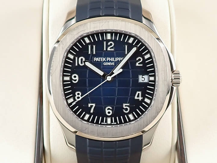 パテックフィリップ アクアノート Ref.5168G-001 ホワイトゴールド ミッドナイトブルー文字盤
